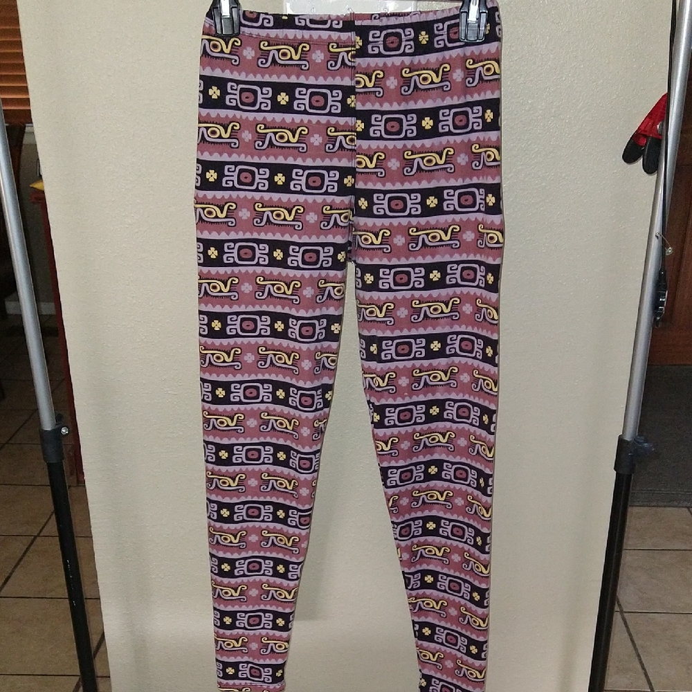 Women’s Patterned Leggings in Mauve Pink